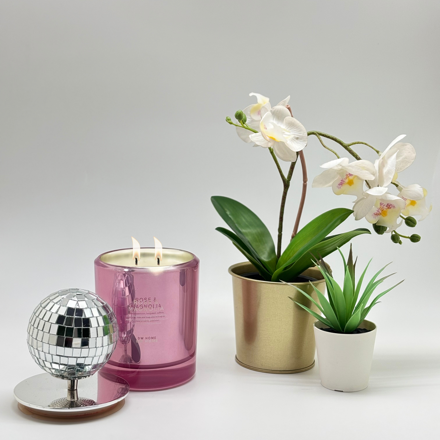 DW Home Rose & Magnolia Candle